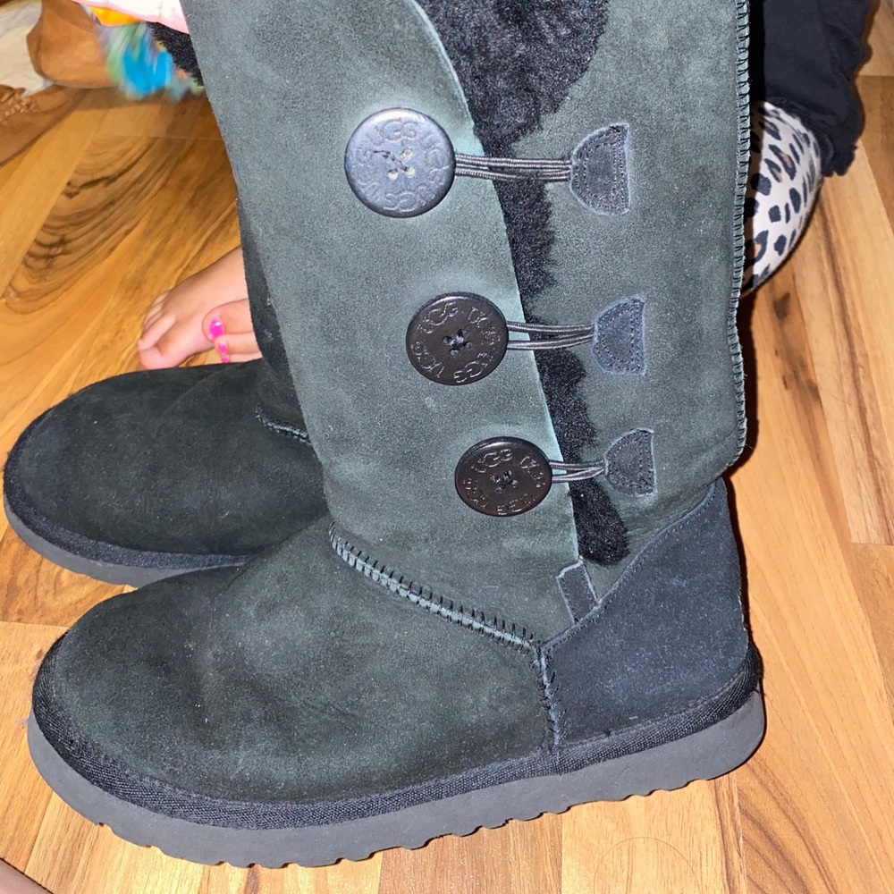 UGGS